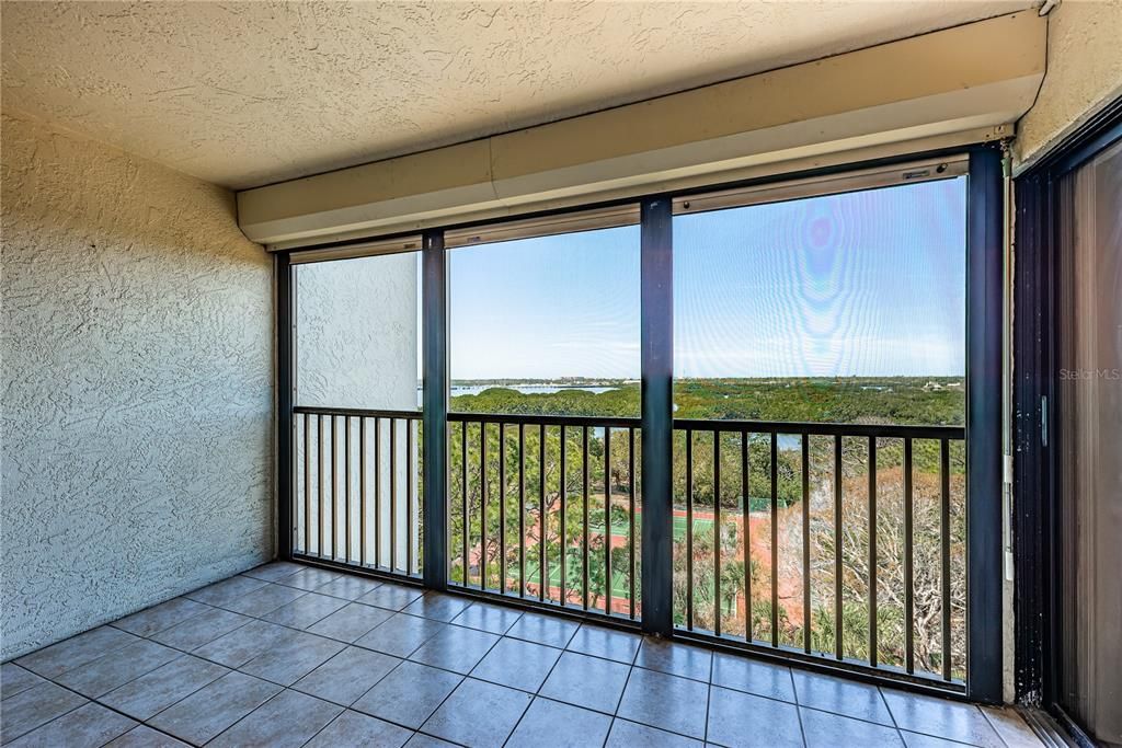 Activo con contrato: $199,000 (2 camas, 2 baños, 1280 Pies cuadrados)