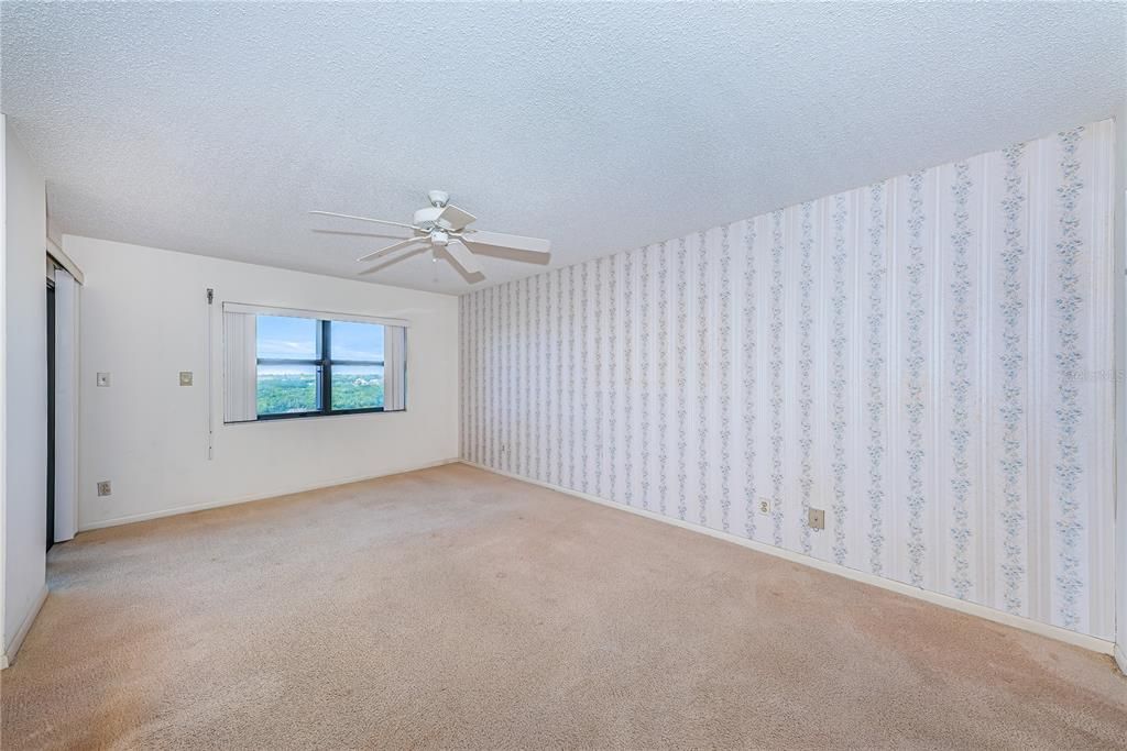 Activo con contrato: $199,000 (2 camas, 2 baños, 1280 Pies cuadrados)