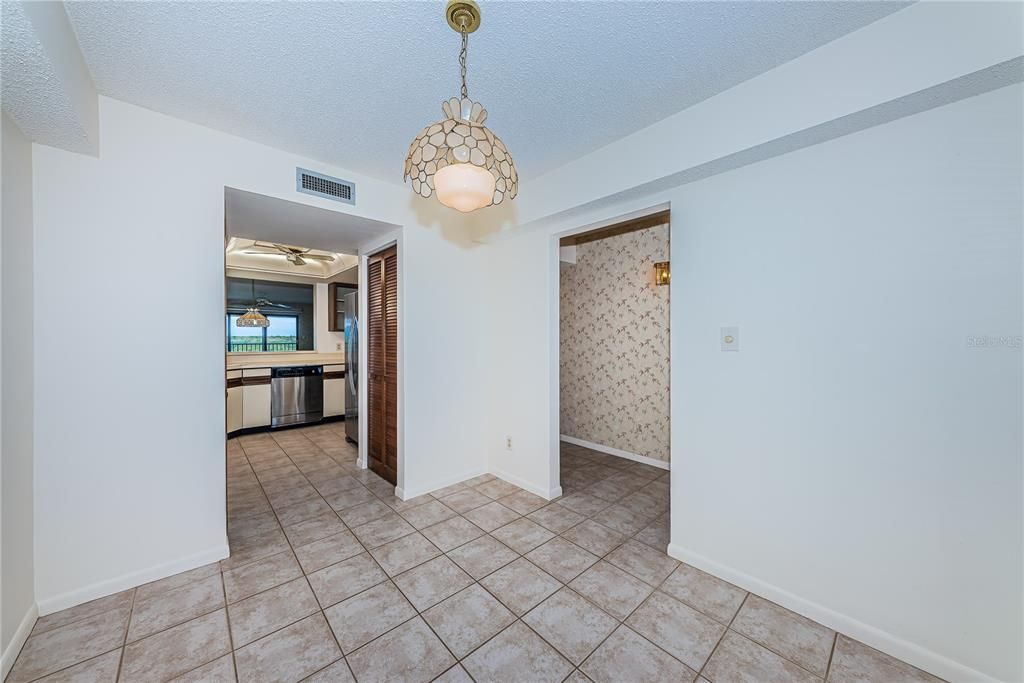 Activo con contrato: $199,000 (2 camas, 2 baños, 1280 Pies cuadrados)