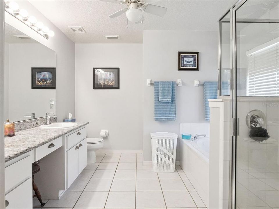 For Sale: $275,000 (3 beds, 2 baths, 1414 Square Feet)