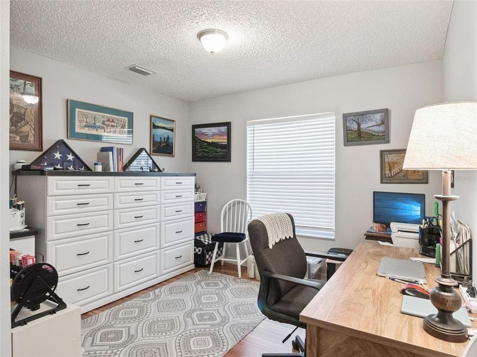 For Sale: $275,000 (3 beds, 2 baths, 1414 Square Feet)