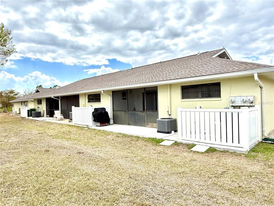 Active With Contract: $136,900 (2 beds, 2 baths, 891 Square Feet)
