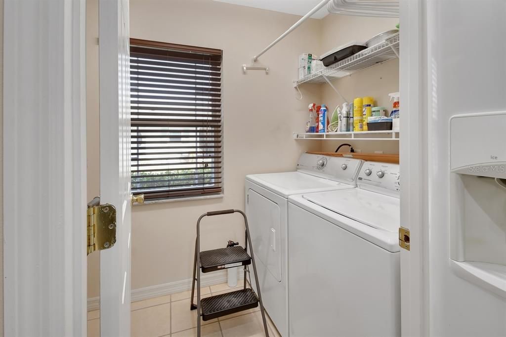 En Venta: $190,000 (2 camas, 2 baños, 939 Pies cuadrados)