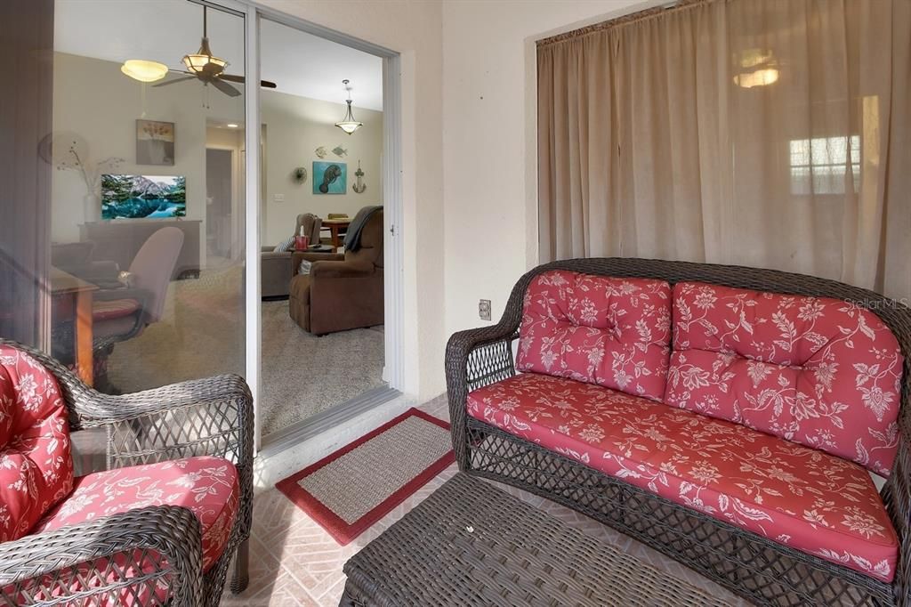 En Venta: $190,000 (2 camas, 2 baños, 939 Pies cuadrados)