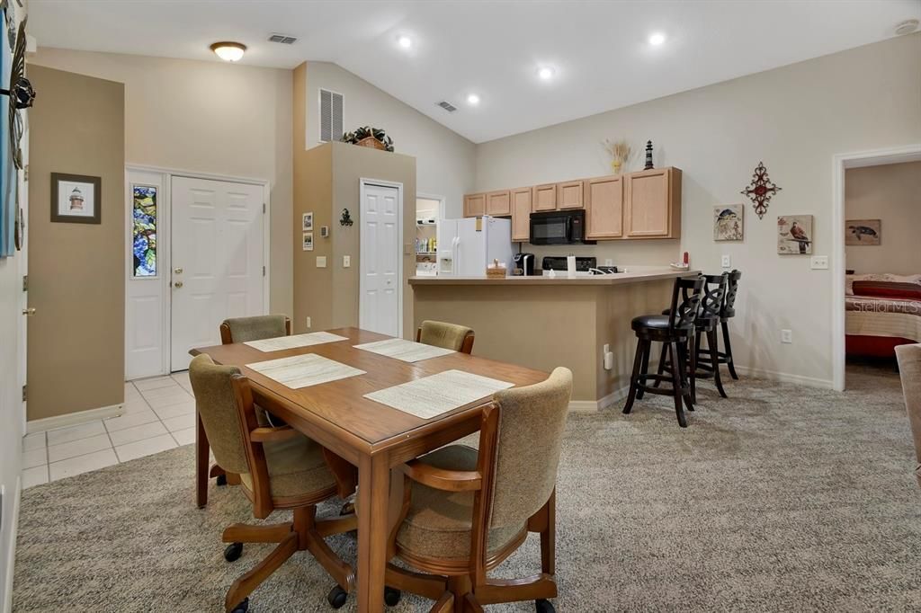 En Venta: $190,000 (2 camas, 2 baños, 939 Pies cuadrados)