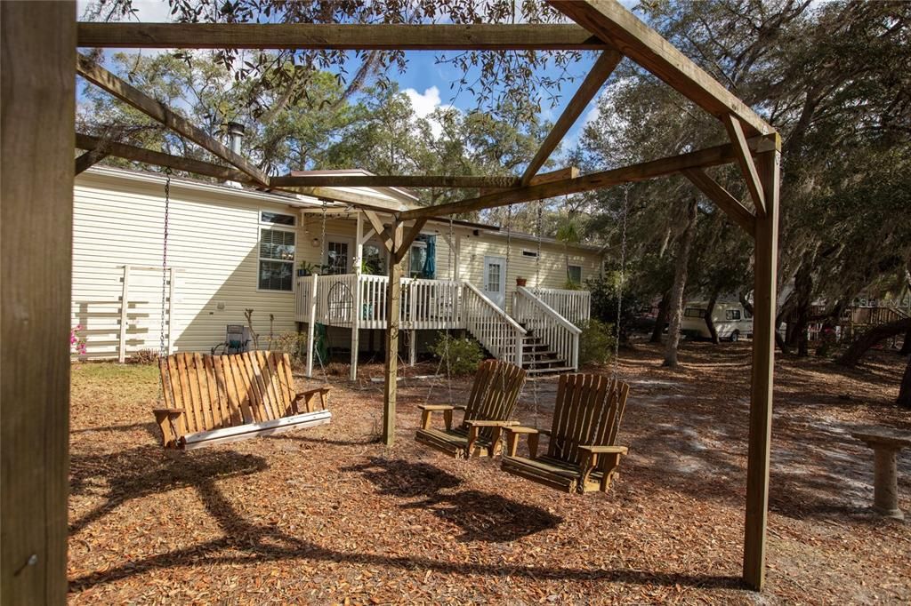 For Sale: $299,900 (3 beds, 2 baths, 1984 Square Feet)
