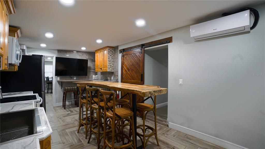 待售: $55,800 (0 贝兹, 0 浴室, 1796 平方英尺)