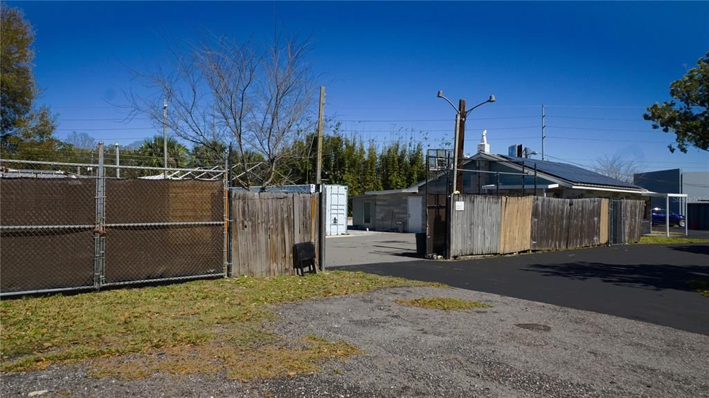 待售: $55,800 (0 贝兹, 0 浴室, 1796 平方英尺)