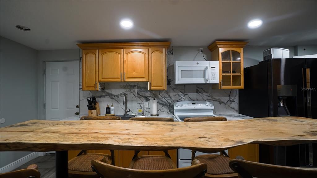 待售: $55,800 (0 贝兹, 0 浴室, 1796 平方英尺)