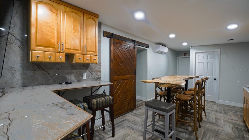 待售: $55,800 (0 贝兹, 0 浴室, 1796 平方英尺)