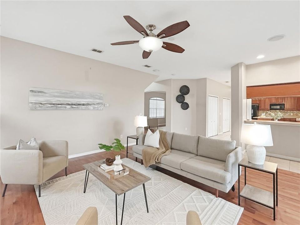Activo con contrato: $580,000 (5 camas, 3 baños, 3825 Pies cuadrados)