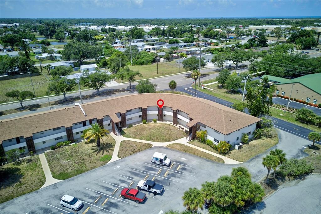 For Sale: $114,900 (1 beds, 1 baths, 834 Square Feet)
