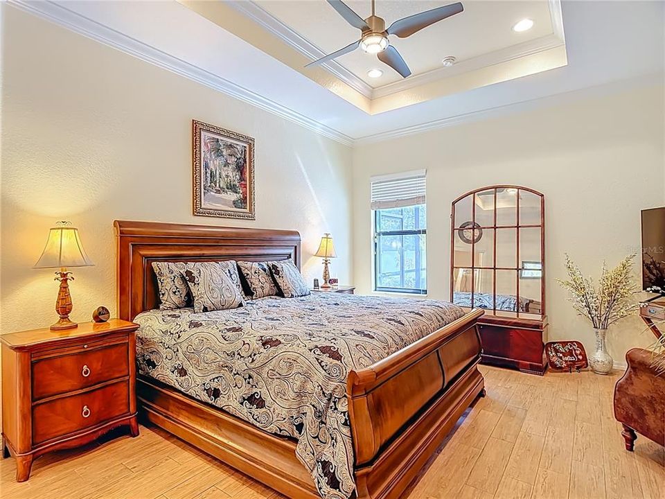 Activo con contrato: $495,000 (4 camas, 3 baños, 2467 Pies cuadrados)