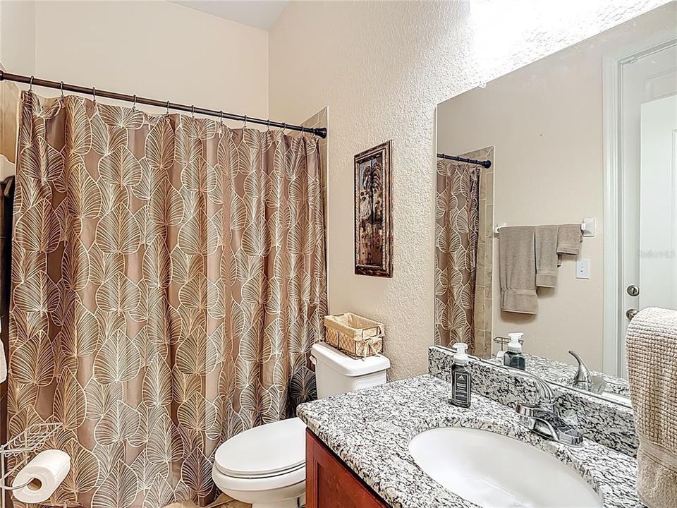 Activo con contrato: $495,000 (4 camas, 3 baños, 2467 Pies cuadrados)