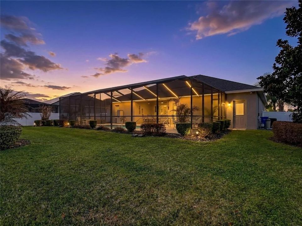 Activo con contrato: $495,000 (4 camas, 3 baños, 2467 Pies cuadrados)