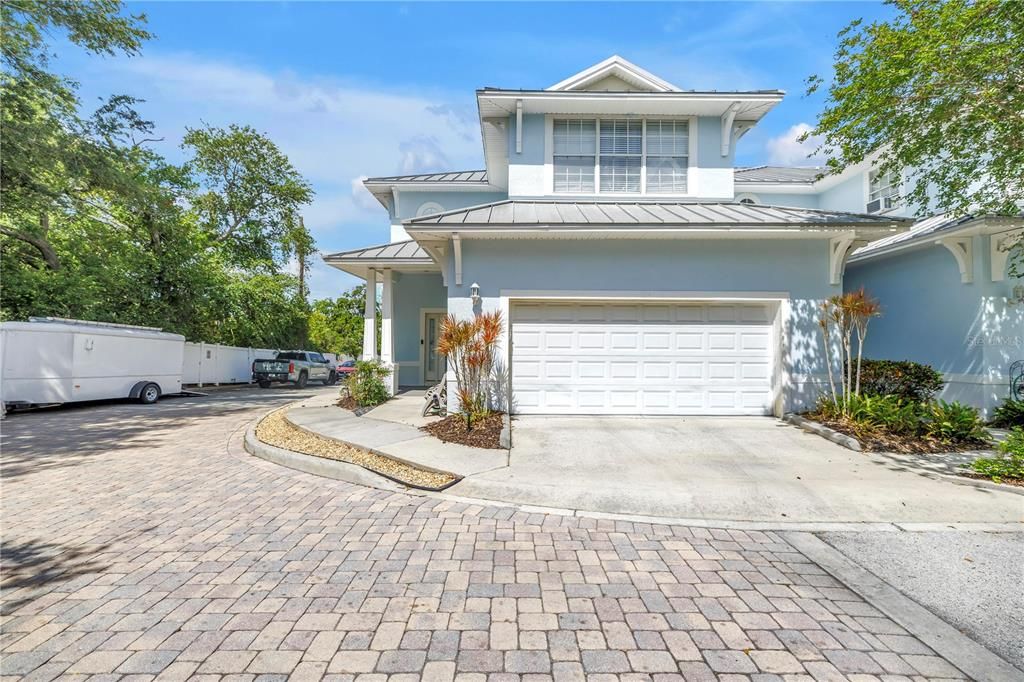 Activo con contrato: $475,000 (3 camas, 2 baños, 1890 Pies cuadrados)