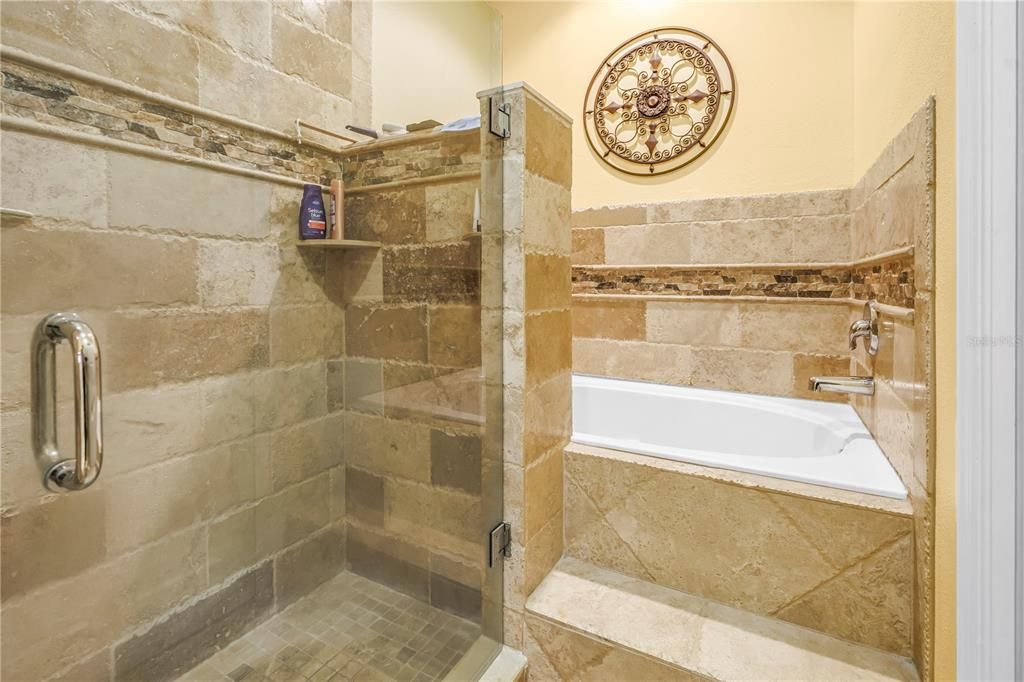 Activo con contrato: $475,000 (3 camas, 2 baños, 1890 Pies cuadrados)