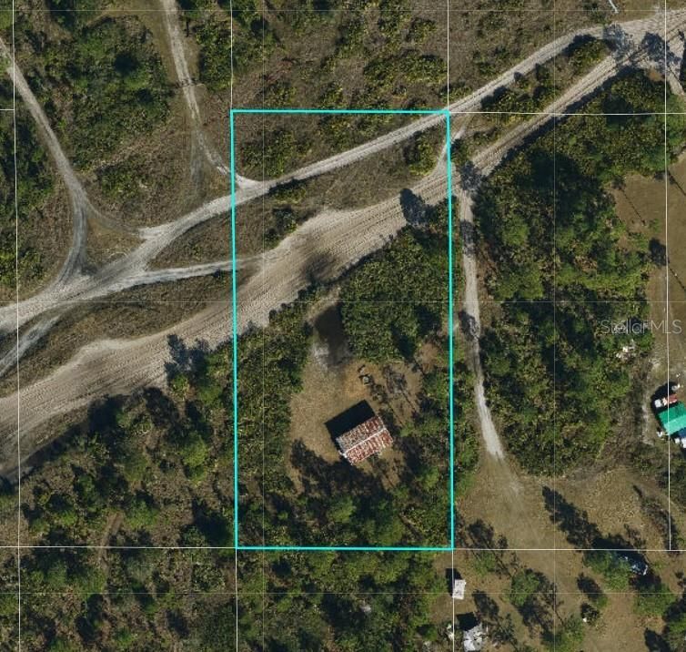 待售: $14,900 (1.24 acres)