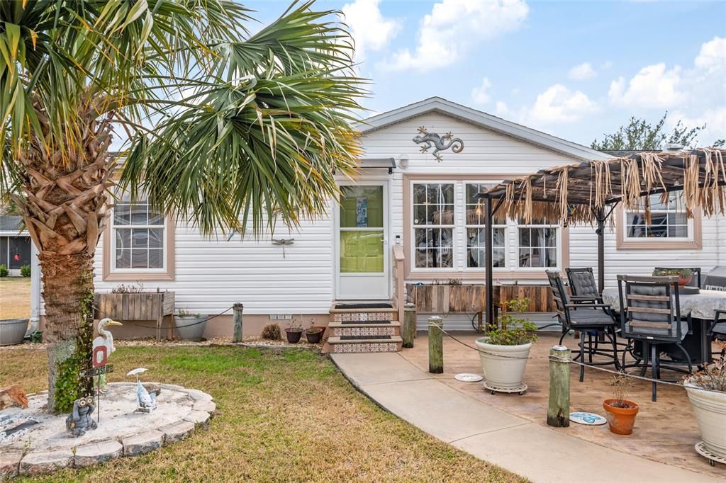 На продажу: $215,000 (3 спален, 2 ванн, 1800 Квадратных фут)