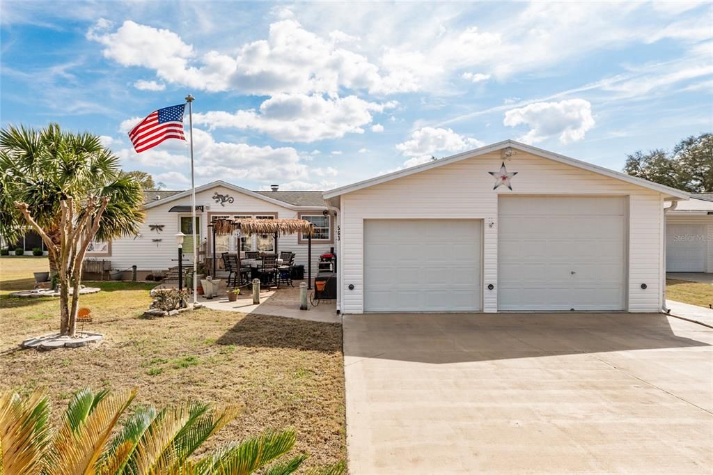 На продажу: $215,000 (3 спален, 2 ванн, 1800 Квадратных фут)