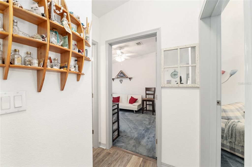 На продажу: $215,000 (3 спален, 2 ванн, 1800 Квадратных фут)