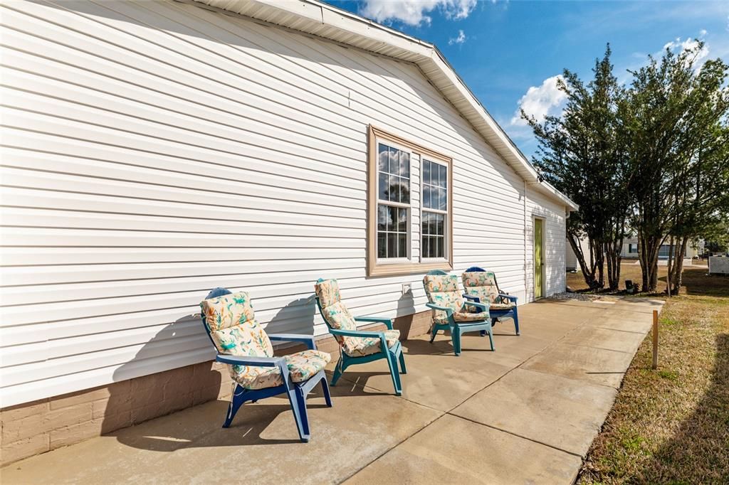 На продажу: $215,000 (3 спален, 2 ванн, 1800 Квадратных фут)