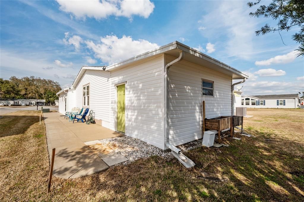 На продажу: $215,000 (3 спален, 2 ванн, 1800 Квадратных фут)