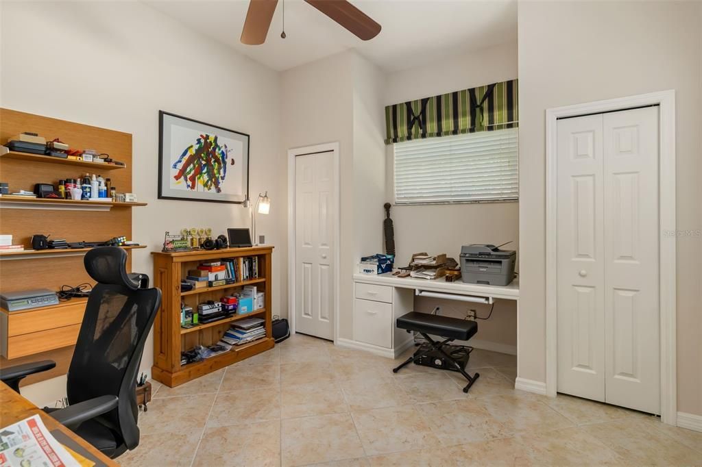 Activo con contrato: $1,575,000 (5 camas, 4 baños, 3447 Pies cuadrados)