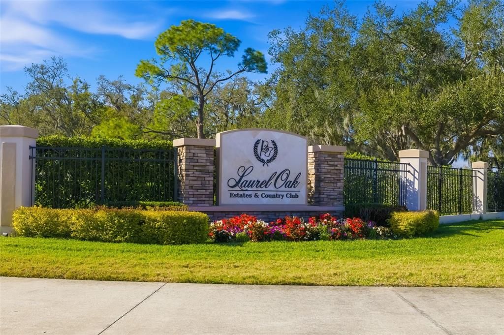 Activo con contrato: $1,575,000 (5 camas, 4 baños, 3447 Pies cuadrados)