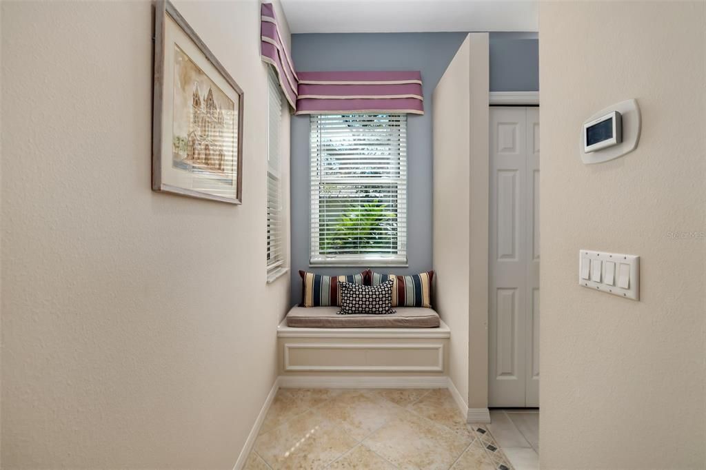 Activo con contrato: $1,575,000 (5 camas, 4 baños, 3447 Pies cuadrados)