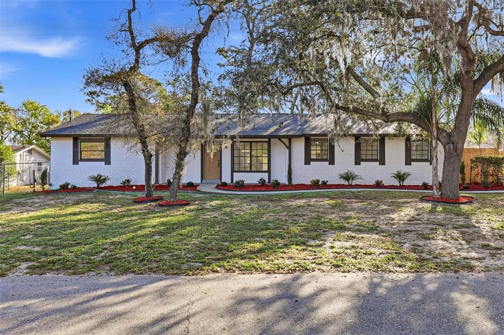 Activo con contrato: $509,000 (4 camas, 3 baños, 1926 Pies cuadrados)