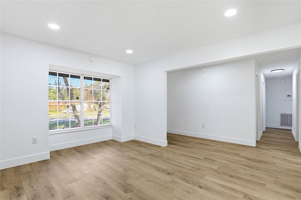 Activo con contrato: $509,000 (4 camas, 3 baños, 1926 Pies cuadrados)