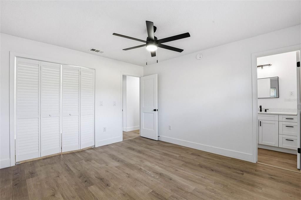 Activo con contrato: $509,000 (4 camas, 3 baños, 1926 Pies cuadrados)