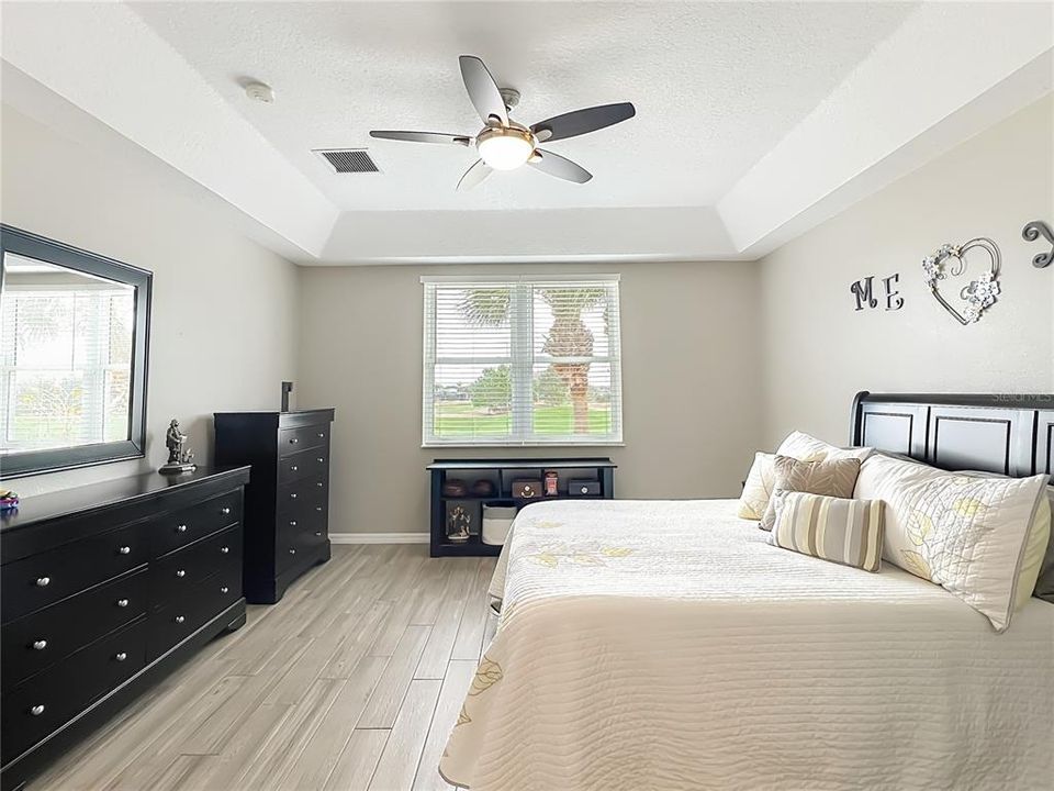 For Sale: $275,000 (2 beds, 2 baths, 1326 Square Feet)