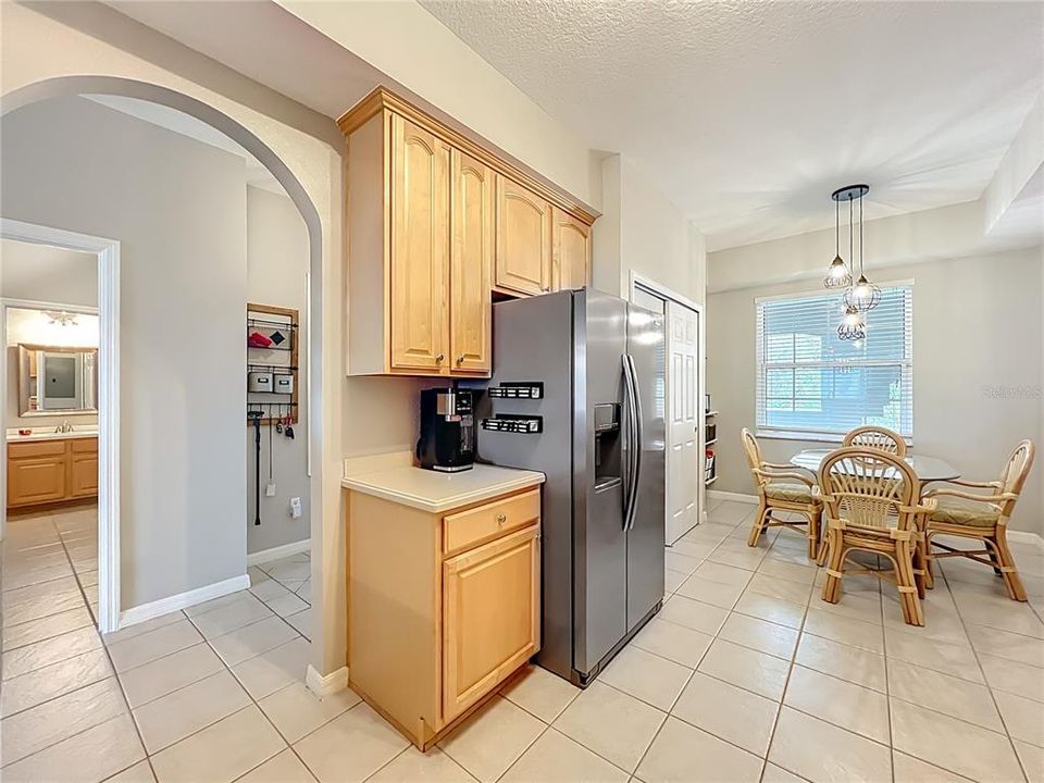 For Sale: $275,000 (2 beds, 2 baths, 1326 Square Feet)