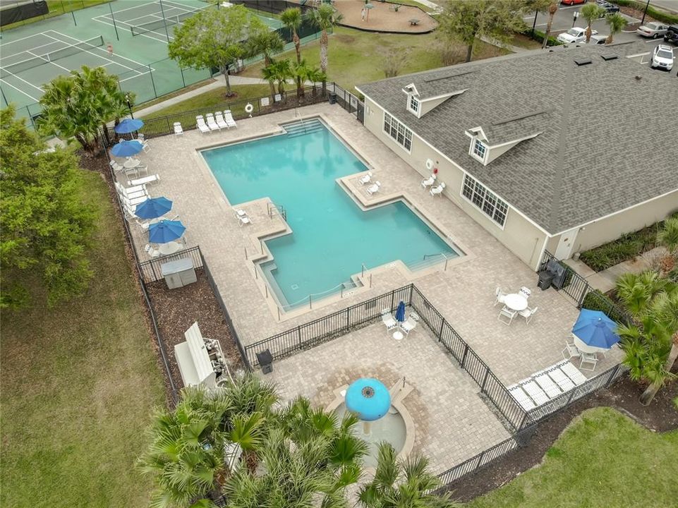 For Sale: $275,000 (2 beds, 2 baths, 1326 Square Feet)