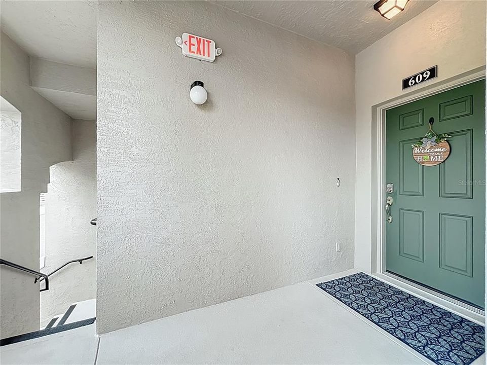 For Sale: $275,000 (2 beds, 2 baths, 1326 Square Feet)