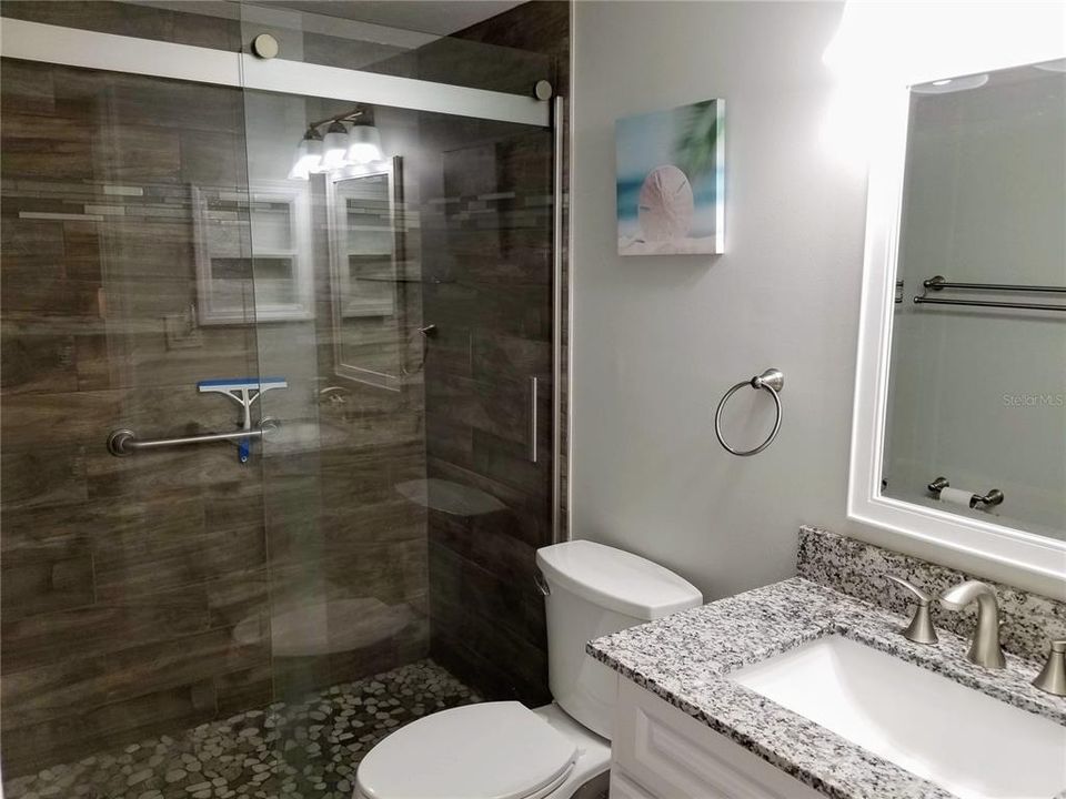 В аренду: $2,100 (2 спален, 2 ванн, 890 Квадратных фут)