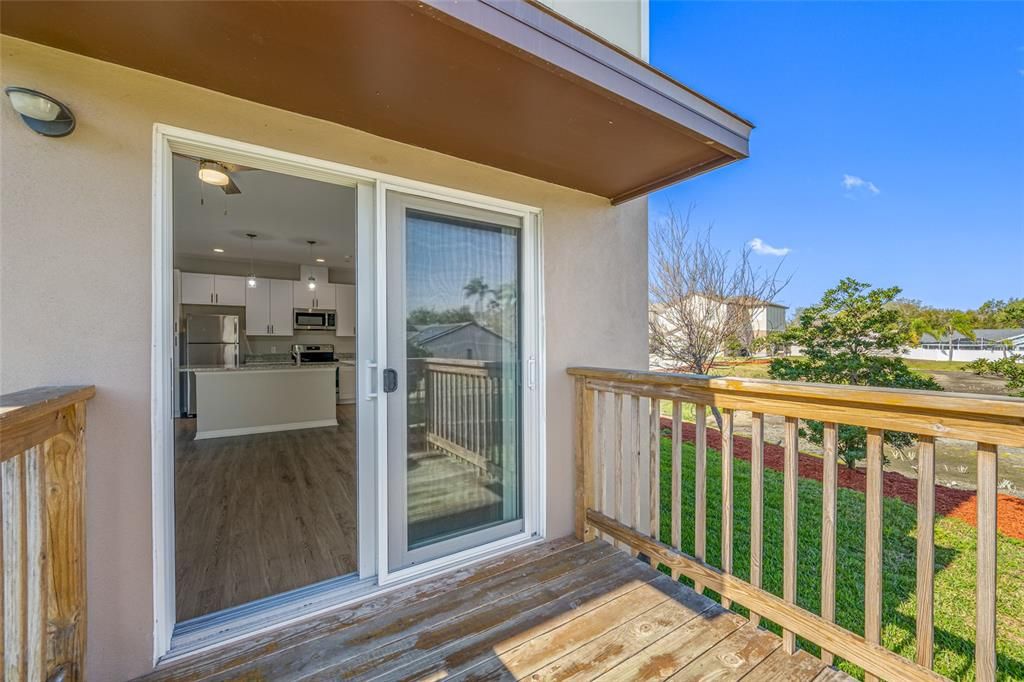 For Rent: $2,945 (3 beds, 2 baths, 1890 Square Feet)