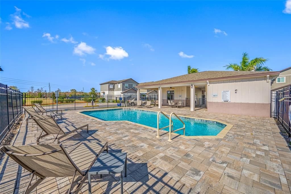 For Rent: $2,945 (3 beds, 2 baths, 1890 Square Feet)
