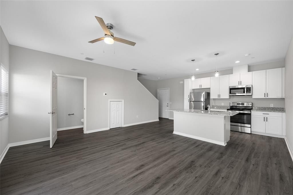 For Rent: $2,945 (3 beds, 2 baths, 1890 Square Feet)