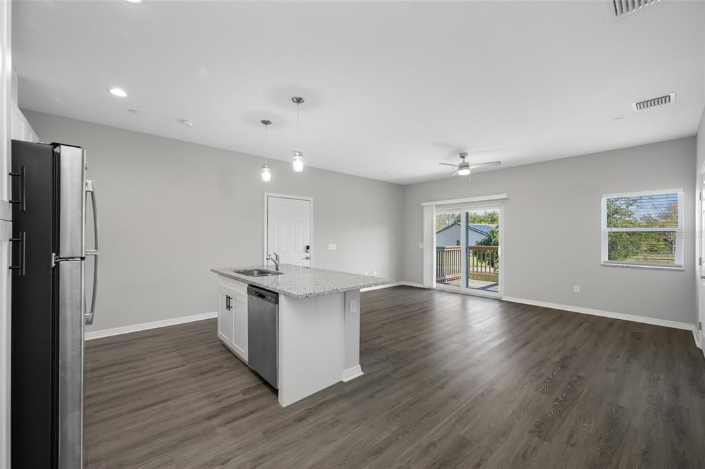 For Rent: $2,945 (3 beds, 2 baths, 1890 Square Feet)