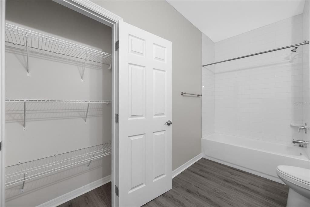 For Rent: $2,945 (3 beds, 2 baths, 1890 Square Feet)