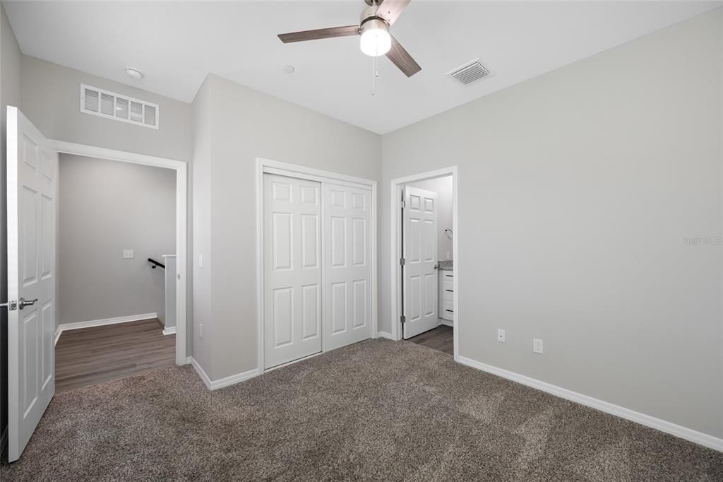 For Rent: $2,945 (3 beds, 2 baths, 1890 Square Feet)