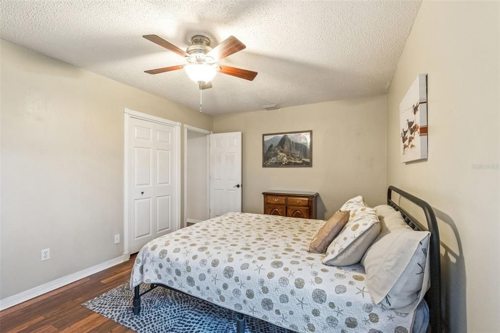 En Venta: $499,000 (3 camas, 2 baños, 1857 Pies cuadrados)