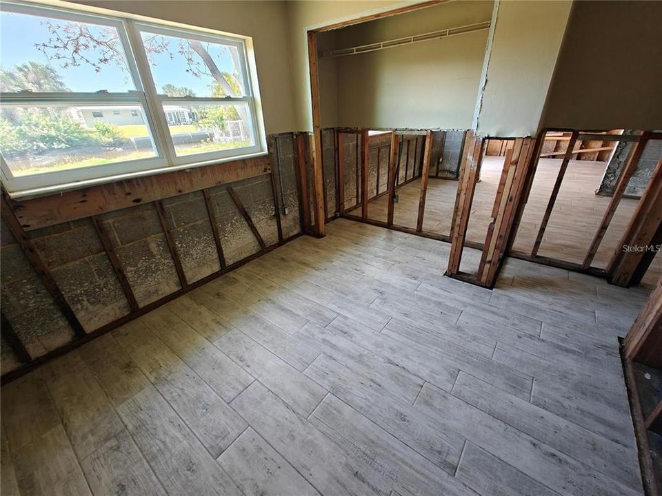 Activo con contrato: $149,500 (2 camas, 1 baños, 1100 Pies cuadrados)