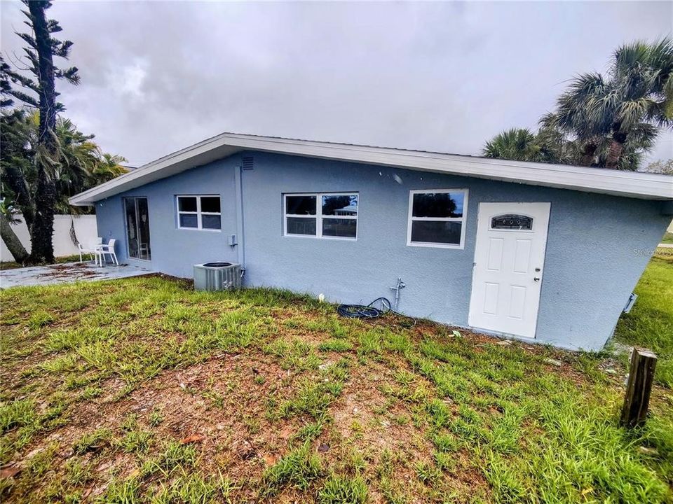 Activo con contrato: $149,500 (2 camas, 1 baños, 1100 Pies cuadrados)