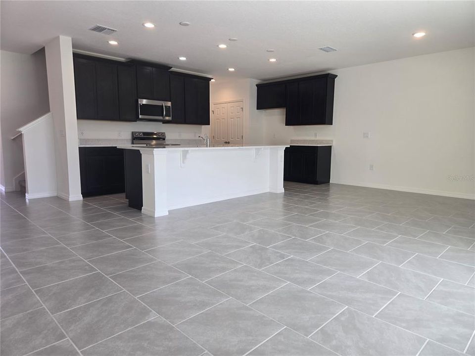 Active With Contract: $359,990 (4 beds, 2 baths, 2032 Square Feet)