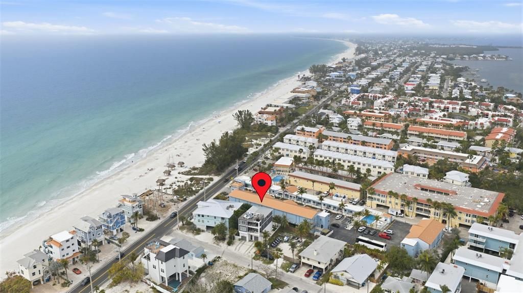 For Sale: $3,375,000 (7 beds, 6 baths, 3156 Square Feet)