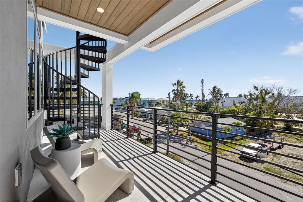 For Sale: $3,375,000 (7 beds, 6 baths, 3156 Square Feet)